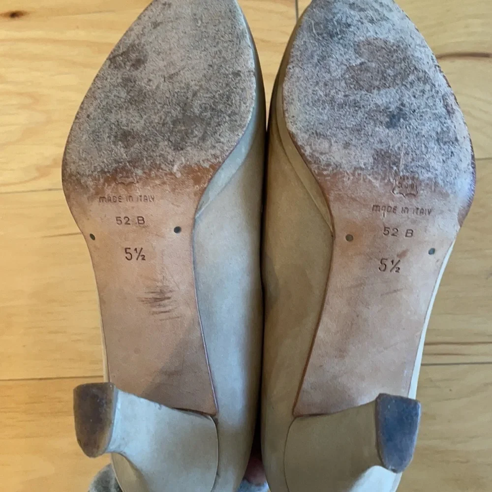 Via Spiga suede peep toe heels